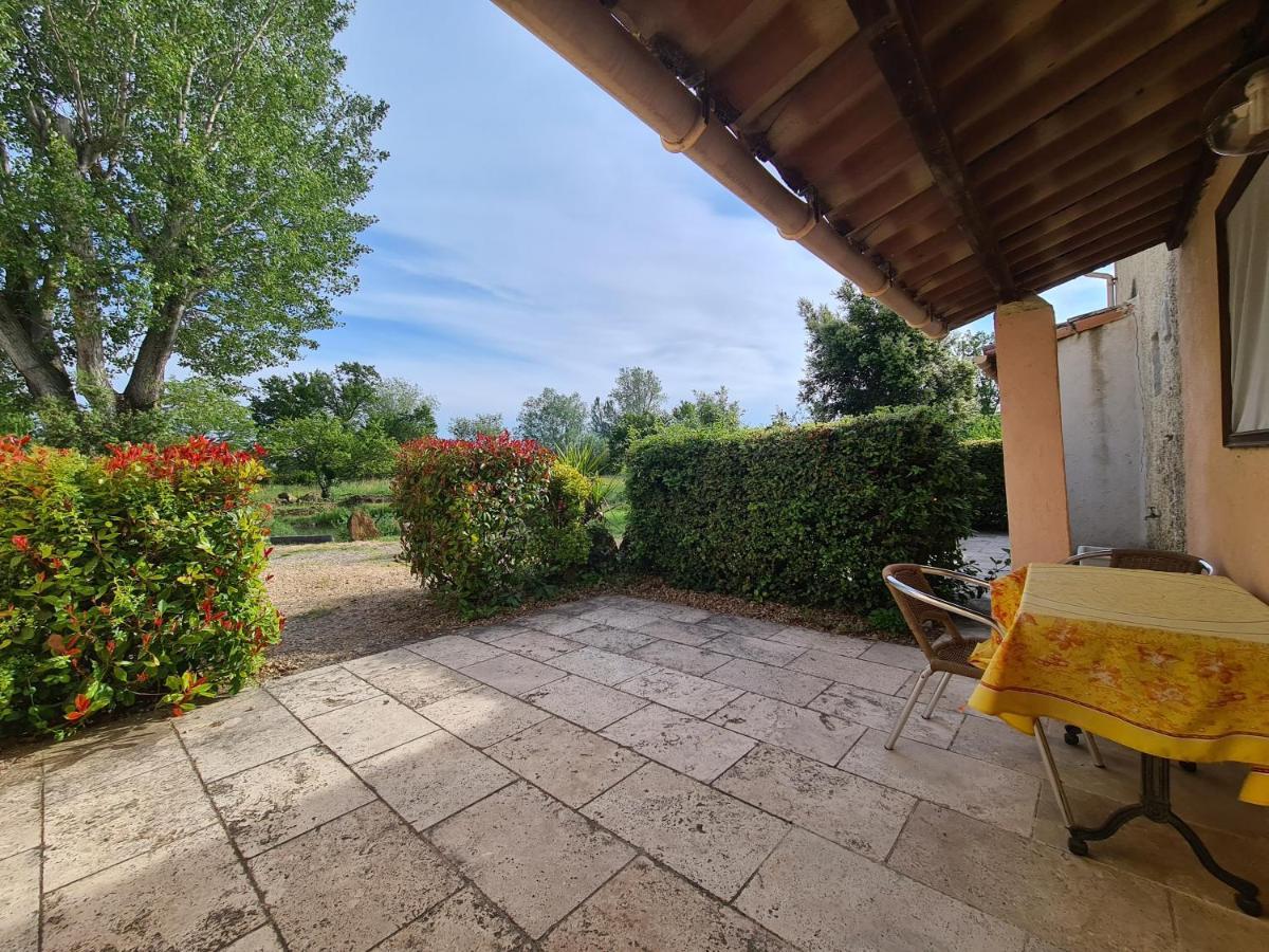 Bed and Breakfast Les Buisses En Provence Piolenc Exterior foto