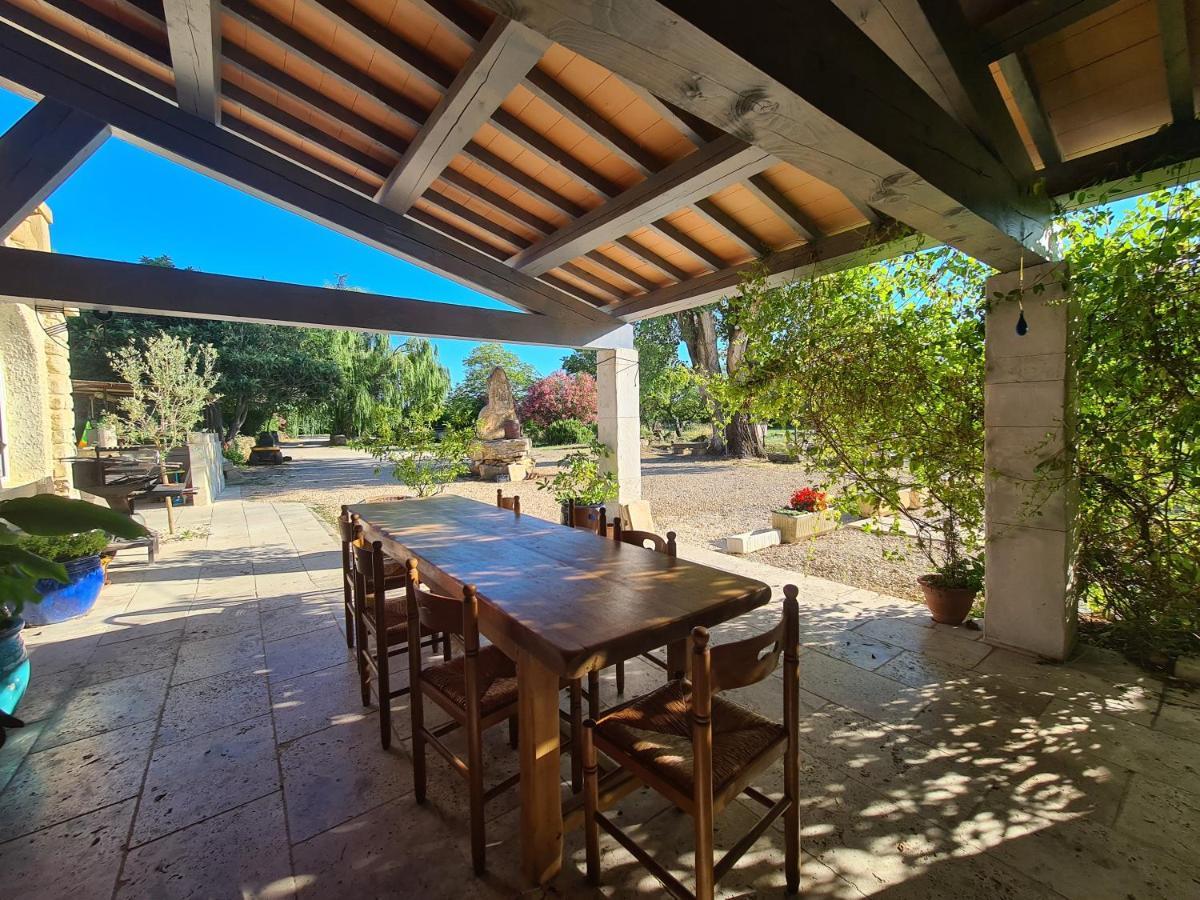 Bed and Breakfast Les Buisses En Provence Piolenc Exterior foto