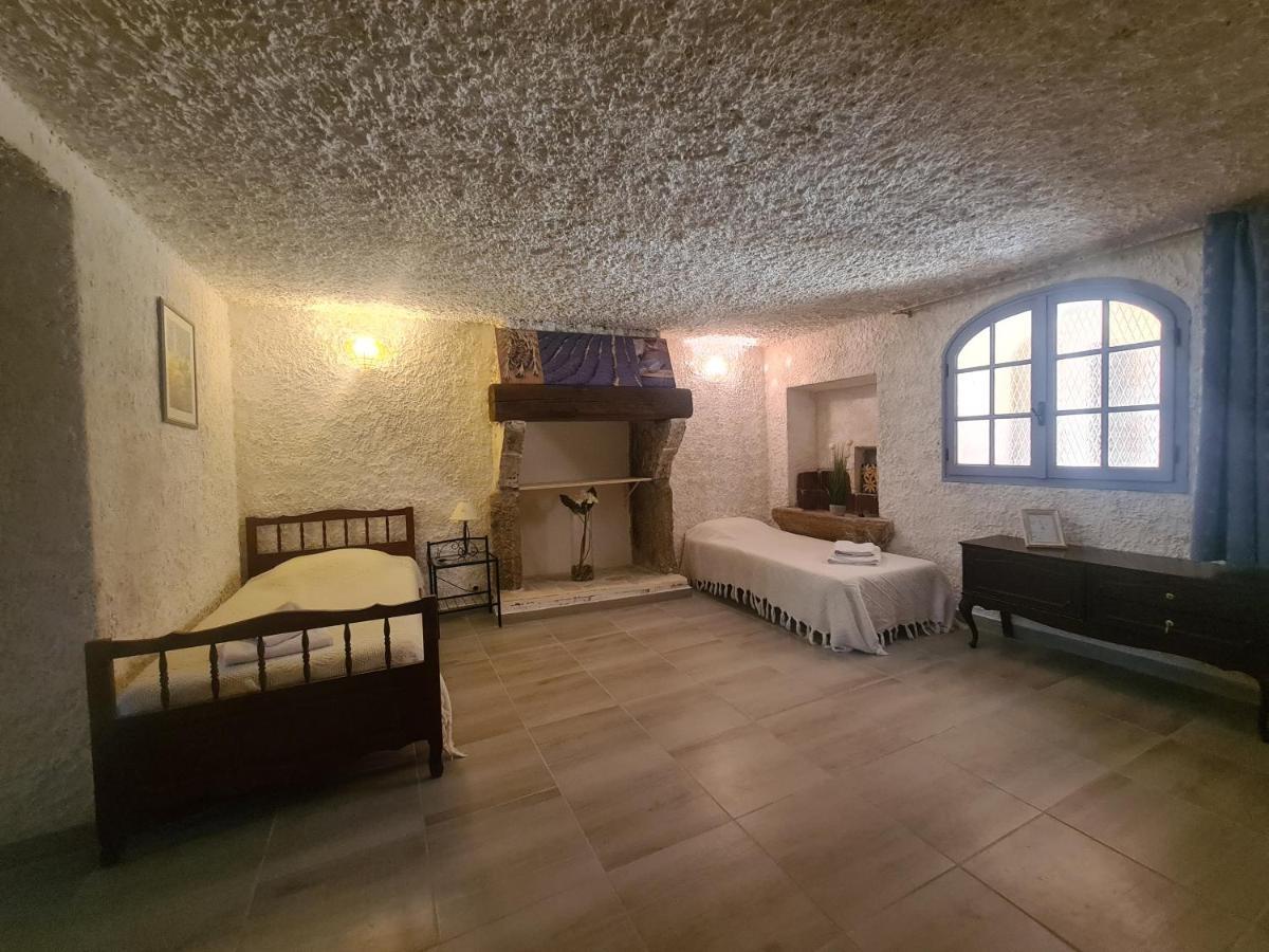 Bed and Breakfast Les Buisses En Provence Piolenc Exterior foto
